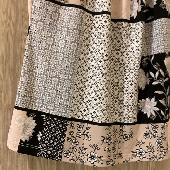 CALVIN KLEIN, blouse, short sleeve, button back., large - Picture 4 of 9